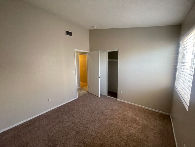 Photo - 3 bedrooms and 2 bathroom home! come see today!