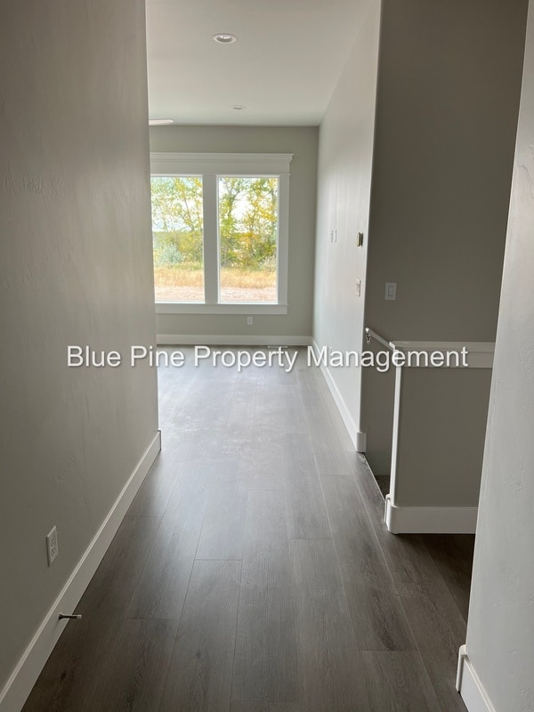 Photo - 4211 N Ventura Ave