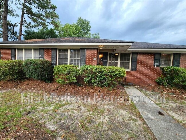 Photo - 604 E 54th St House