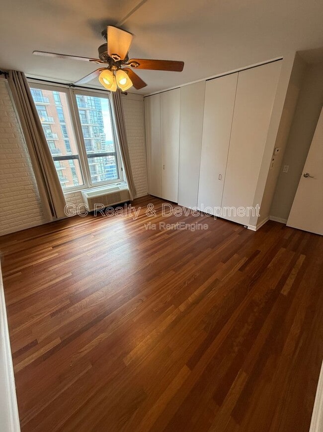 Photo - 899 S Plymouth Ct Unit 2008 2008