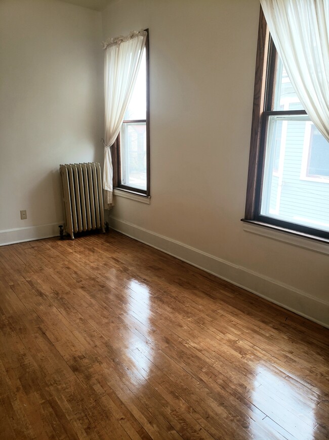 Photo - 1815 10th Ave S