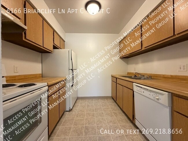 Photo - 6166 Briarcliff Ln