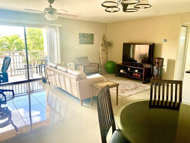 Photo - 17051 NE 35th Ave Unit 201