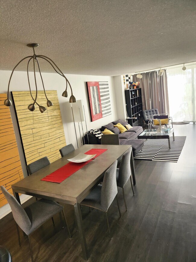 4471 Luxemburg Ct Unit 101