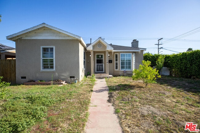 Photo - 4216 W Victory Blvd