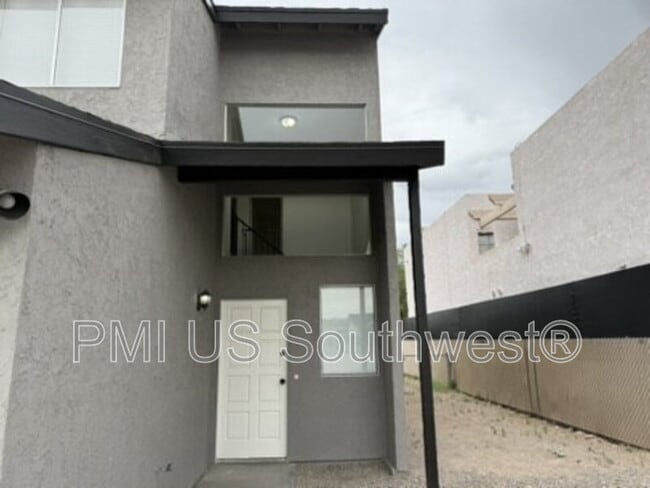 Photo - 405 Anna Cir Unit B