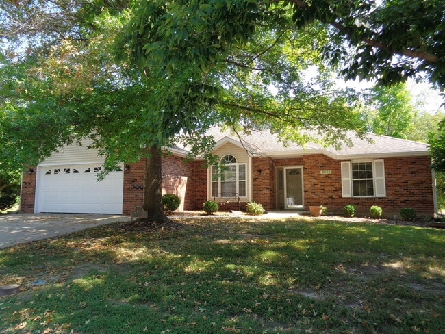 3604 Woods Edge Rd