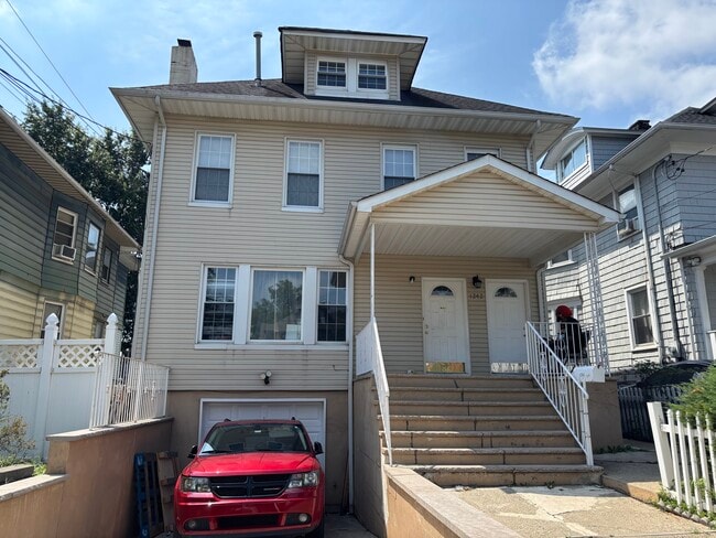Building Photo - 1242 Clinton Pl Unit 2 Rental
