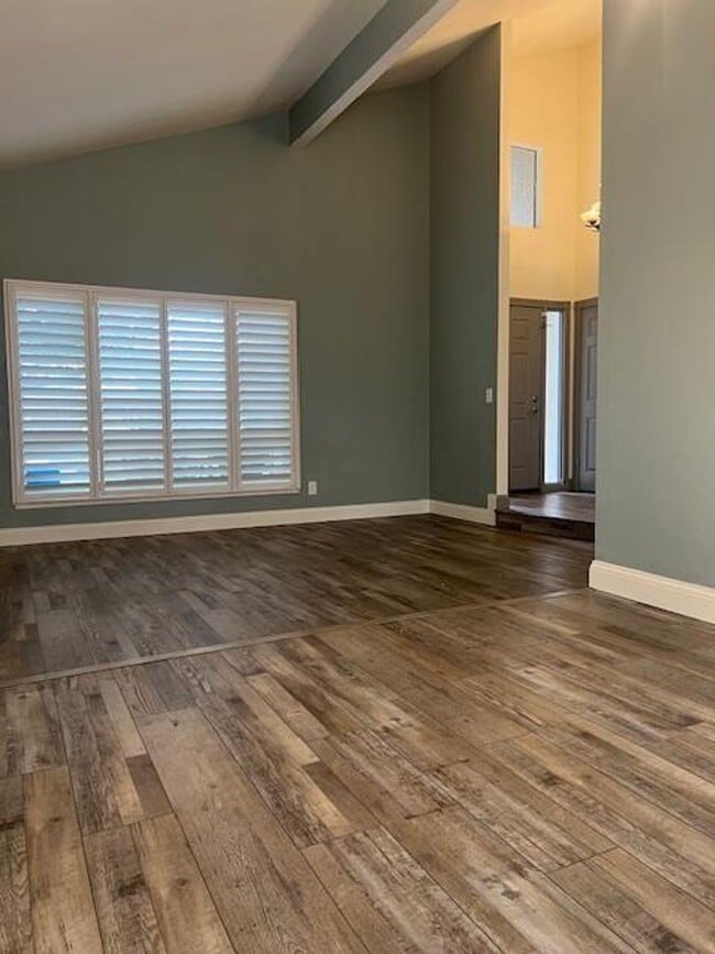 Photo - FAIR OAKS BEAUTY WITH POOL, SPA & SOLAR!!