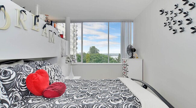 Photo - English Bay Tower Unit 00206