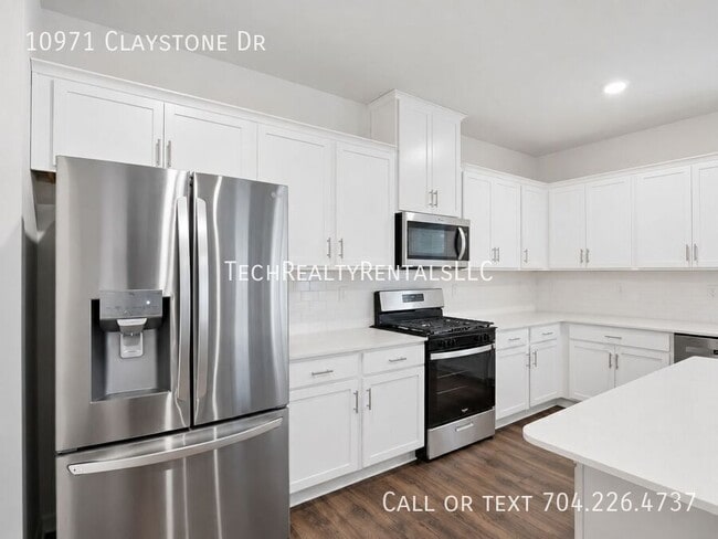 Photo - 10971 Claystone Dr