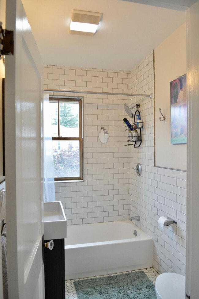 515 Broadway Unit 2