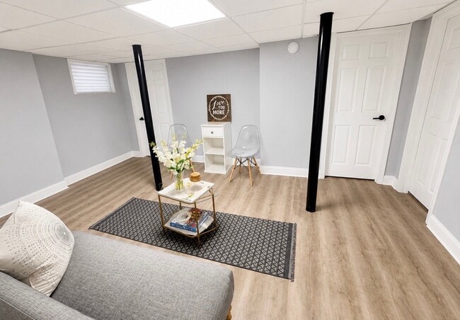4491 Buckingham Cir Unit 2