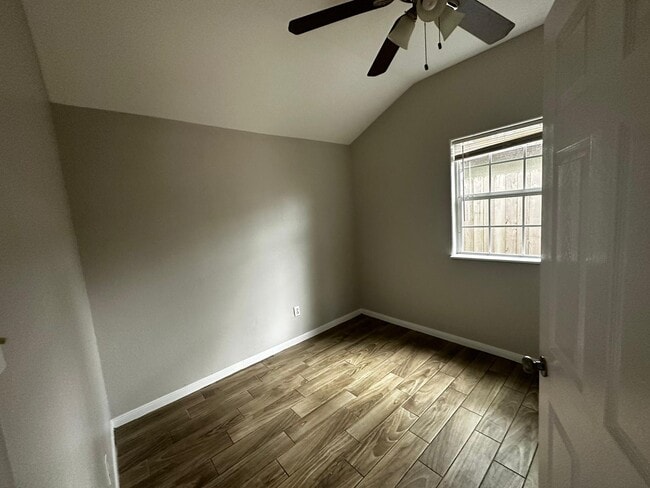 Photo - 304 Truman St,