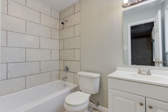 Photo - The Azalea: 1 & 2 Bedroom Apartments