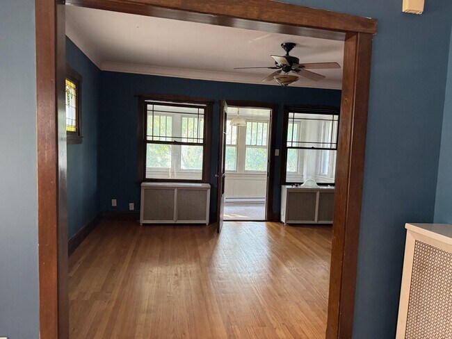 Photo - 4741 N Kilbourn Ave