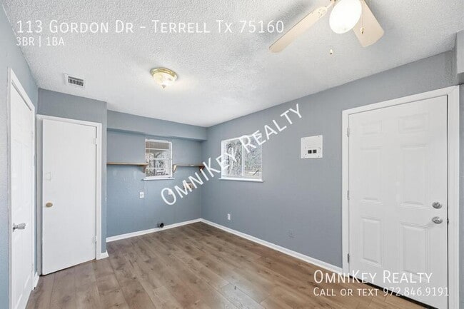 Photo - 113 Gordon Dr