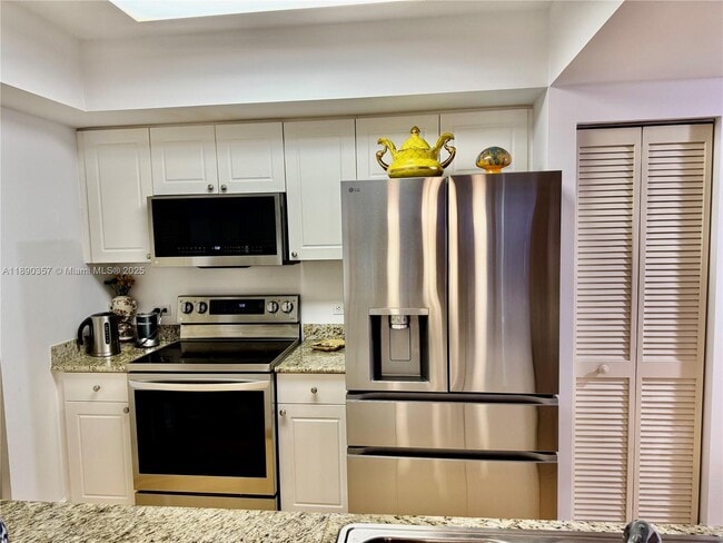 Photo - 19501 W Country Club Dr Unit 2515