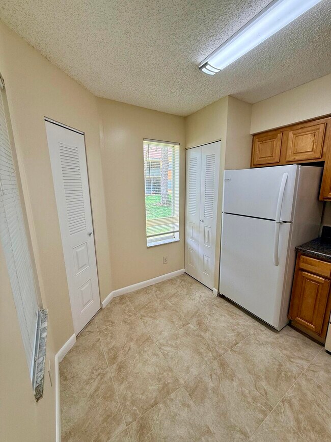 1142 Coral Club Dr Unit 1142