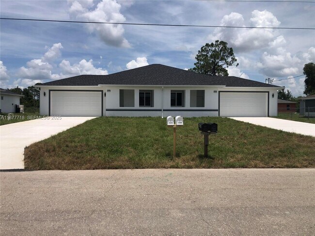 Building Photo - 4568 Golfview Blvd Unit 1