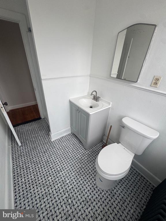 Photo - 9090 Frederick Rd