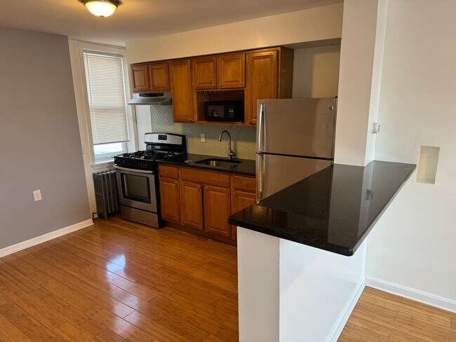 Photo - 1419 Tasker St Unit 3rf Floor
