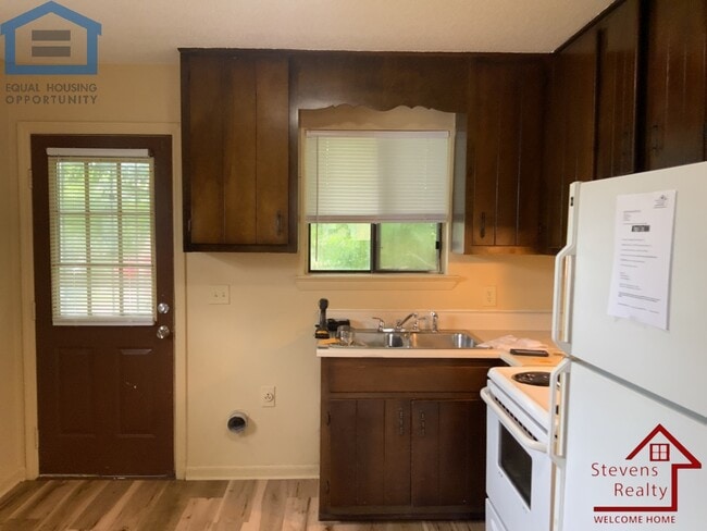 Photo - 1702 Olive St Unidad A