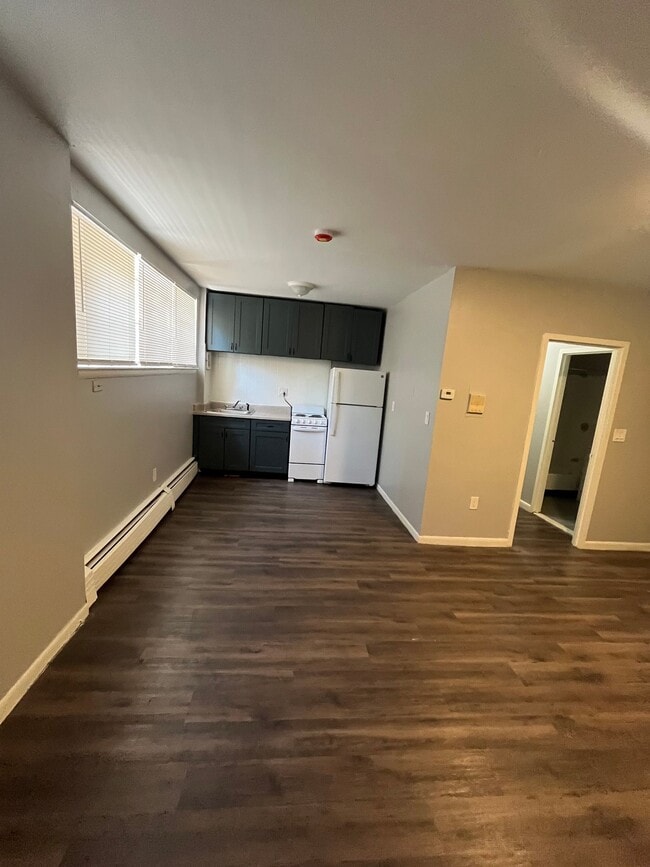 Photo - 30 Gillett St Unit 1B