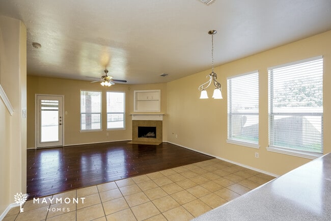 Photo - 9215 Kransbury Ln