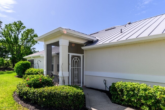 Photo - Turnkey Furnished Seasonal Rental – 2 Bedr...