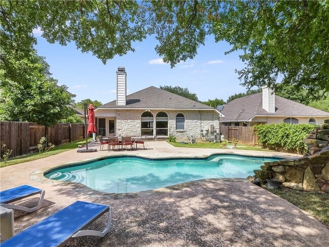 Photo - 7165 Ridge Oak Rd House