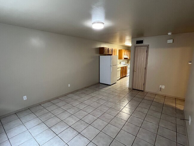 Photo - 300 E Carthage Ave Unit D