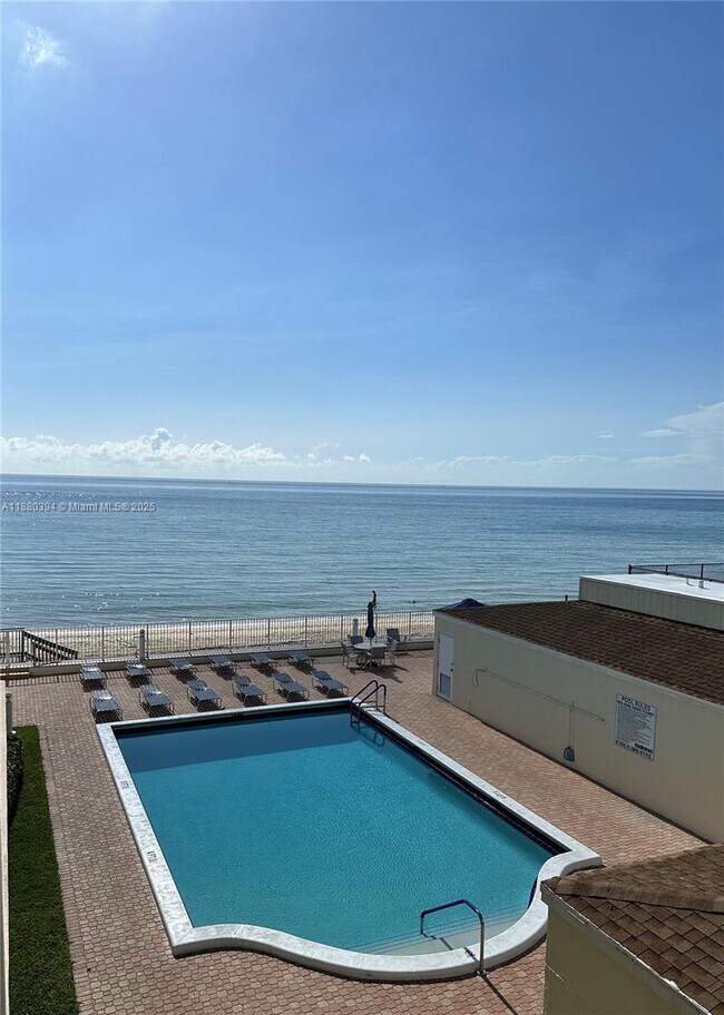 Building Photo - 3540 S Ocean Blvd Unit 302 Rental