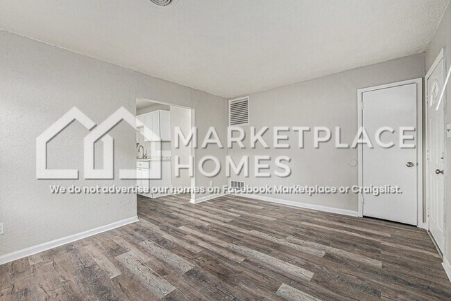 Photo - 12782 Couwlier Ave