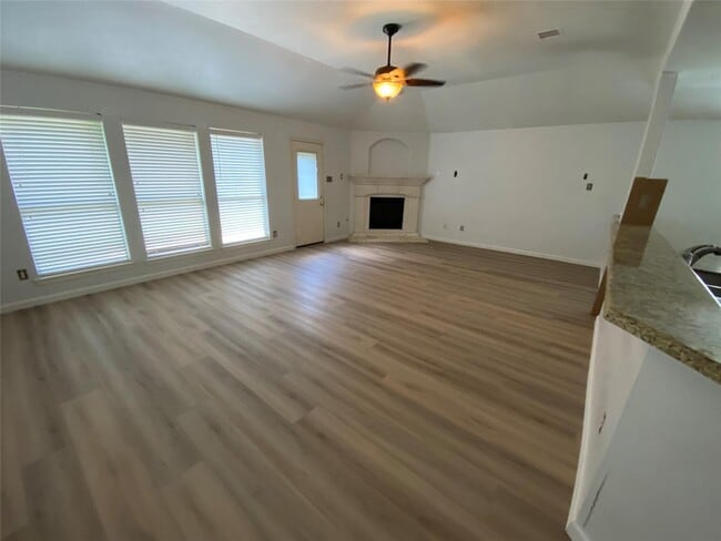 Photo - 25910 N Lakefair Dr