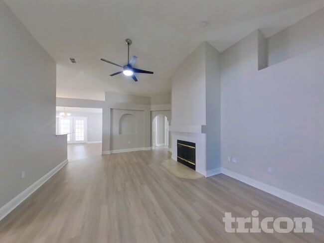 Photo - 1656 Dartmouth Dr