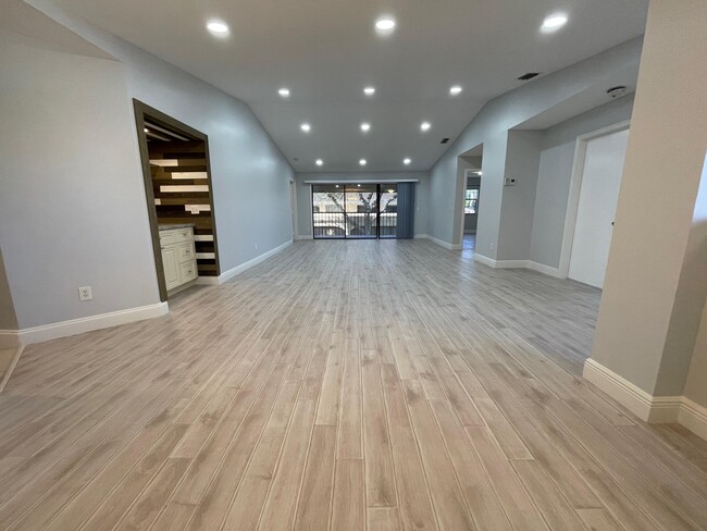 Photo - 6691 Montego Bay Blvd