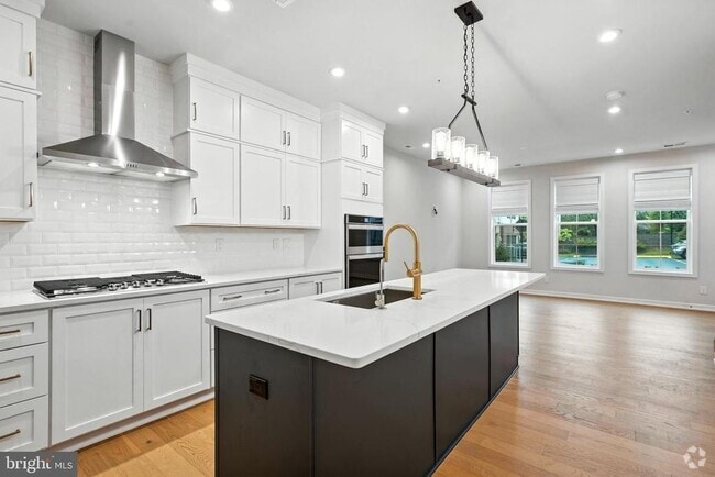 Building Photo - 7548 Sawyer Farm Wy Unit 1407 Rental