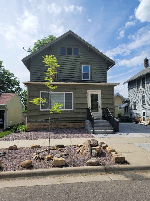 Building Photo - 426 N 5th St Rental