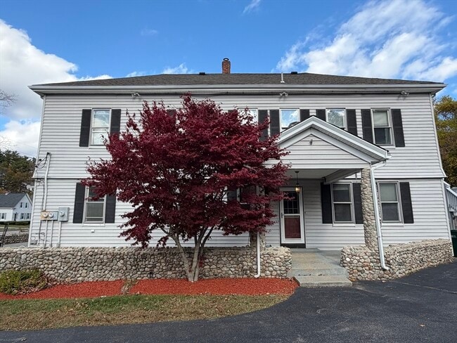 Photo - 70 Turnpike St Unit 1