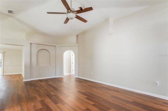 Photo - 930 Deming Dr
