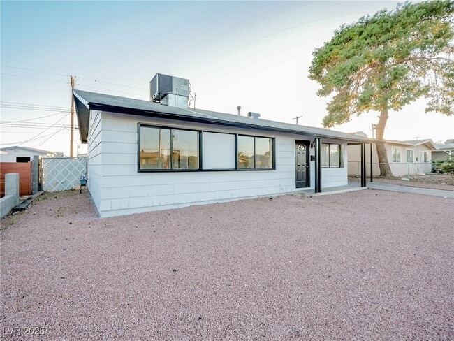 Photo - 6217 Burgundy Way