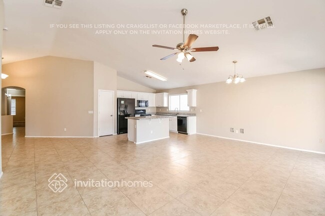 Photo - 1274 E Vernoa St