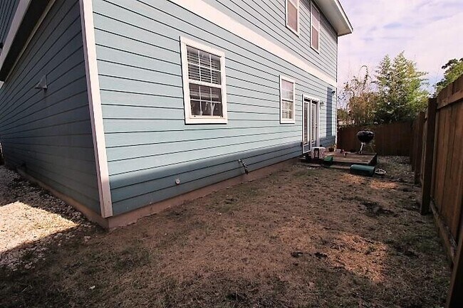 Photo - 610 Maiden Ln