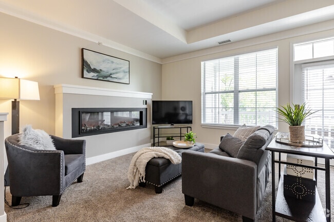 1BR, 1BA - Living