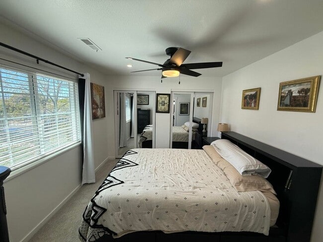 Photo - Gorgeous Remodeled 3 Bedroom Home in St. George! Unidad 43
