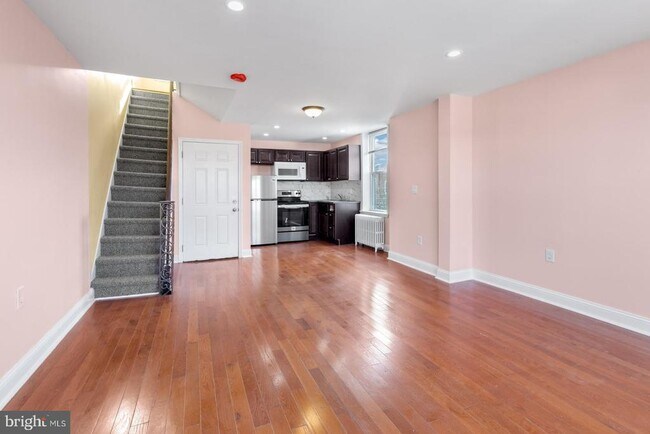 Photo - 1440 W Porter St Unit 2