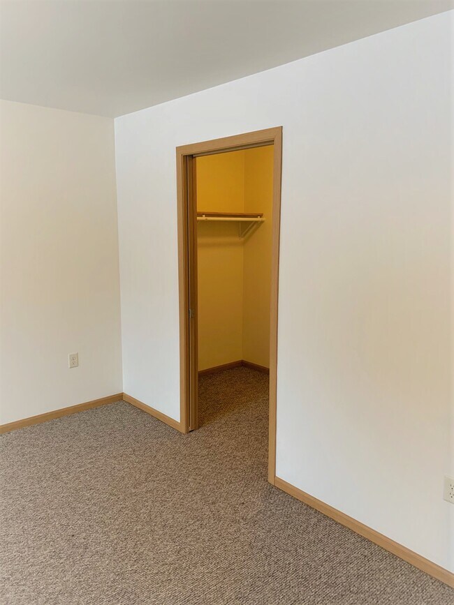 855 Jeffers Rdg Townhome Townhome Rental in Eau Claire WI