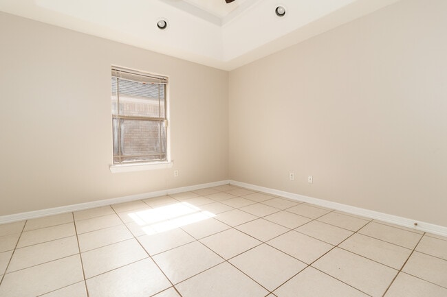 Photo - 3612 Zelma St Unit 2