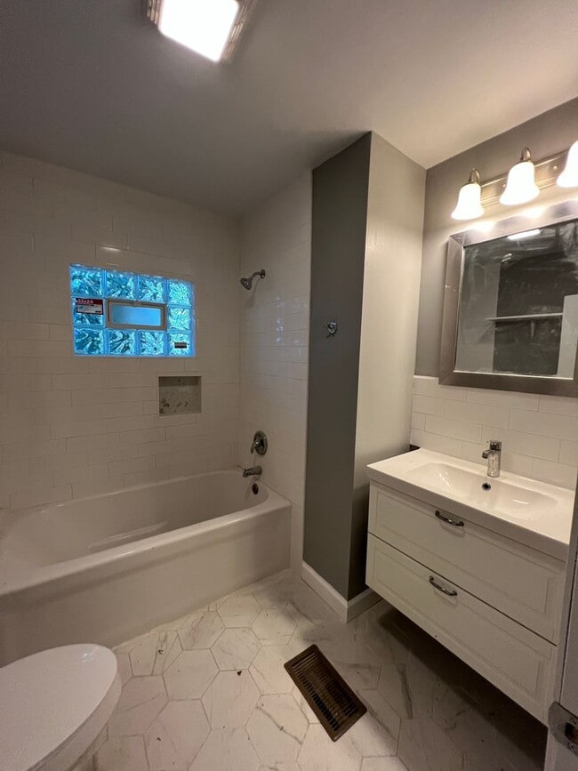 Photo - 3 bedroom/1 bath house